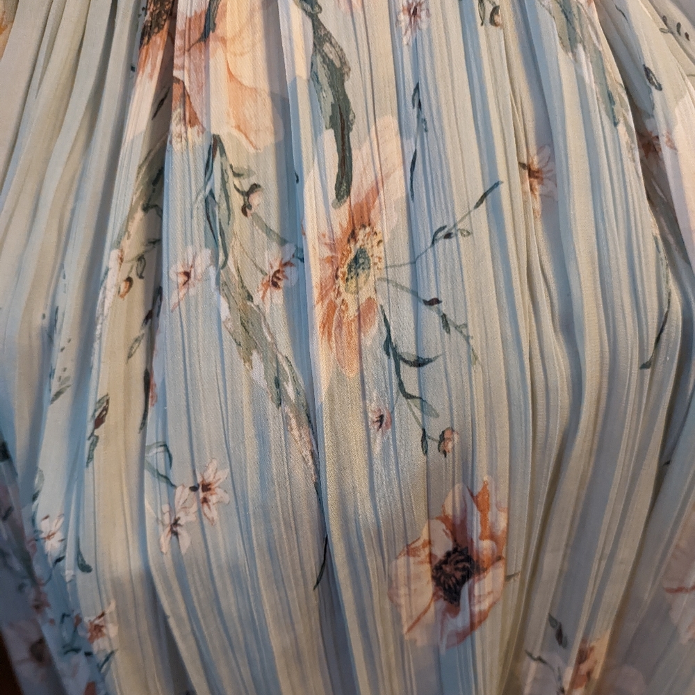Pleated skirt